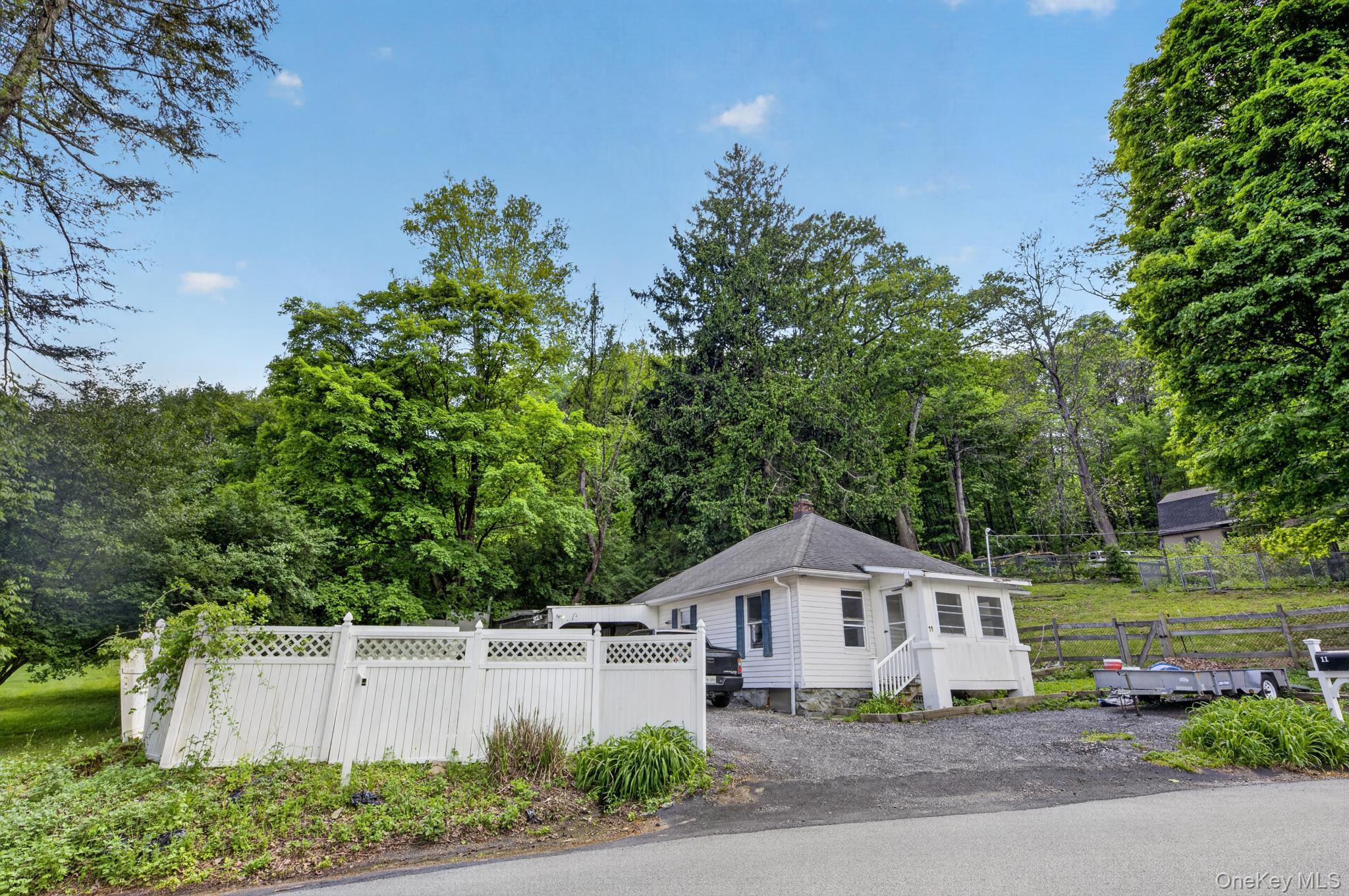 11 Richardsville Road – For Sale photo 3