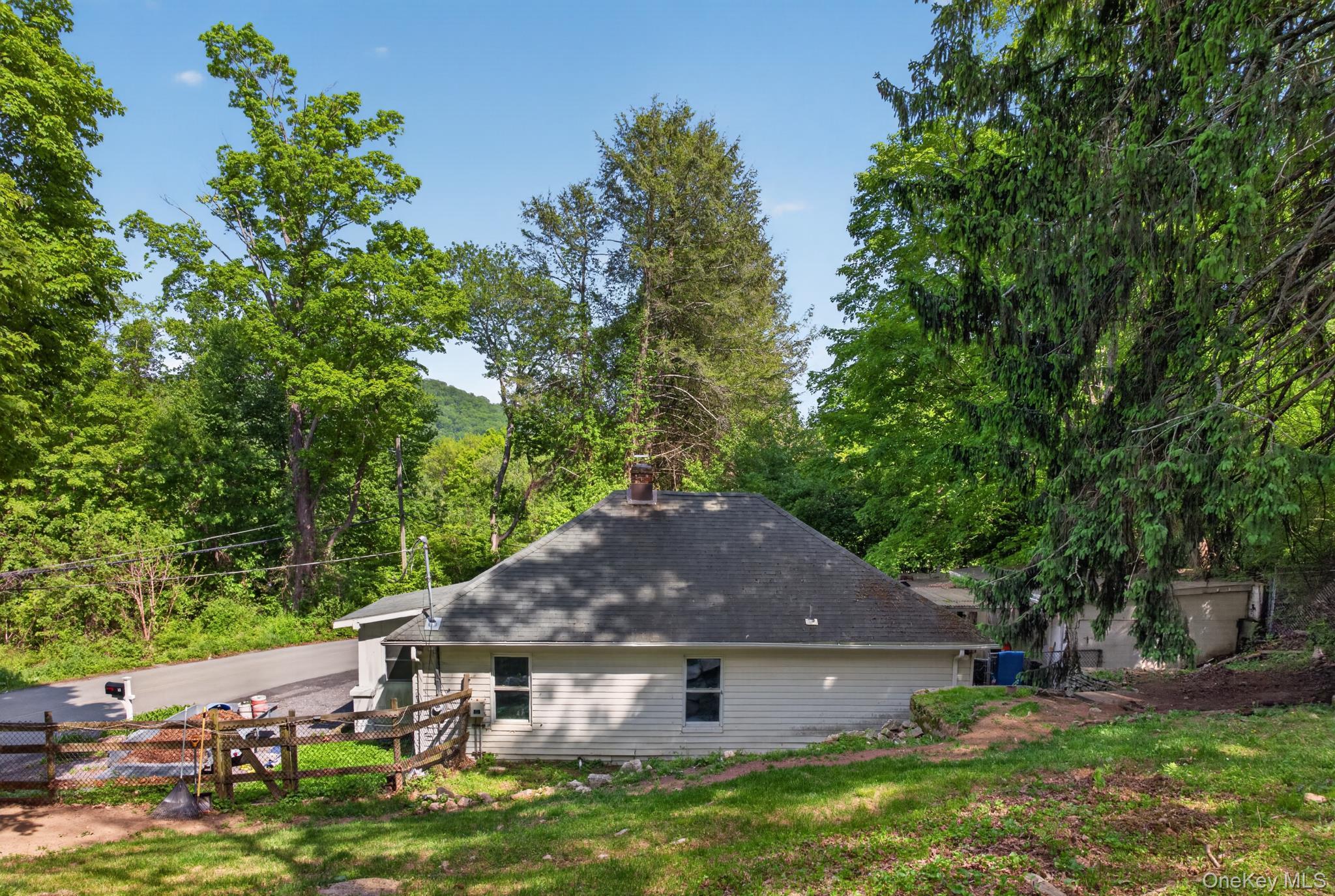 11 Richardsville Road – For Sale photo 9