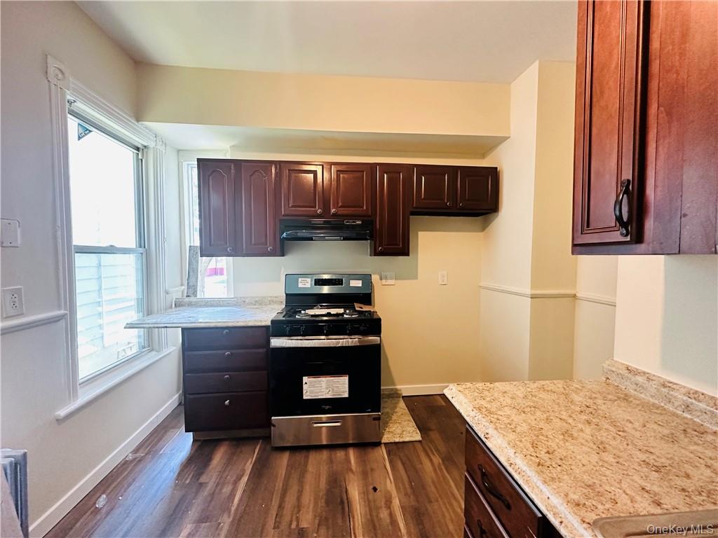 32 Hooker Avenue – For Sale photo 6