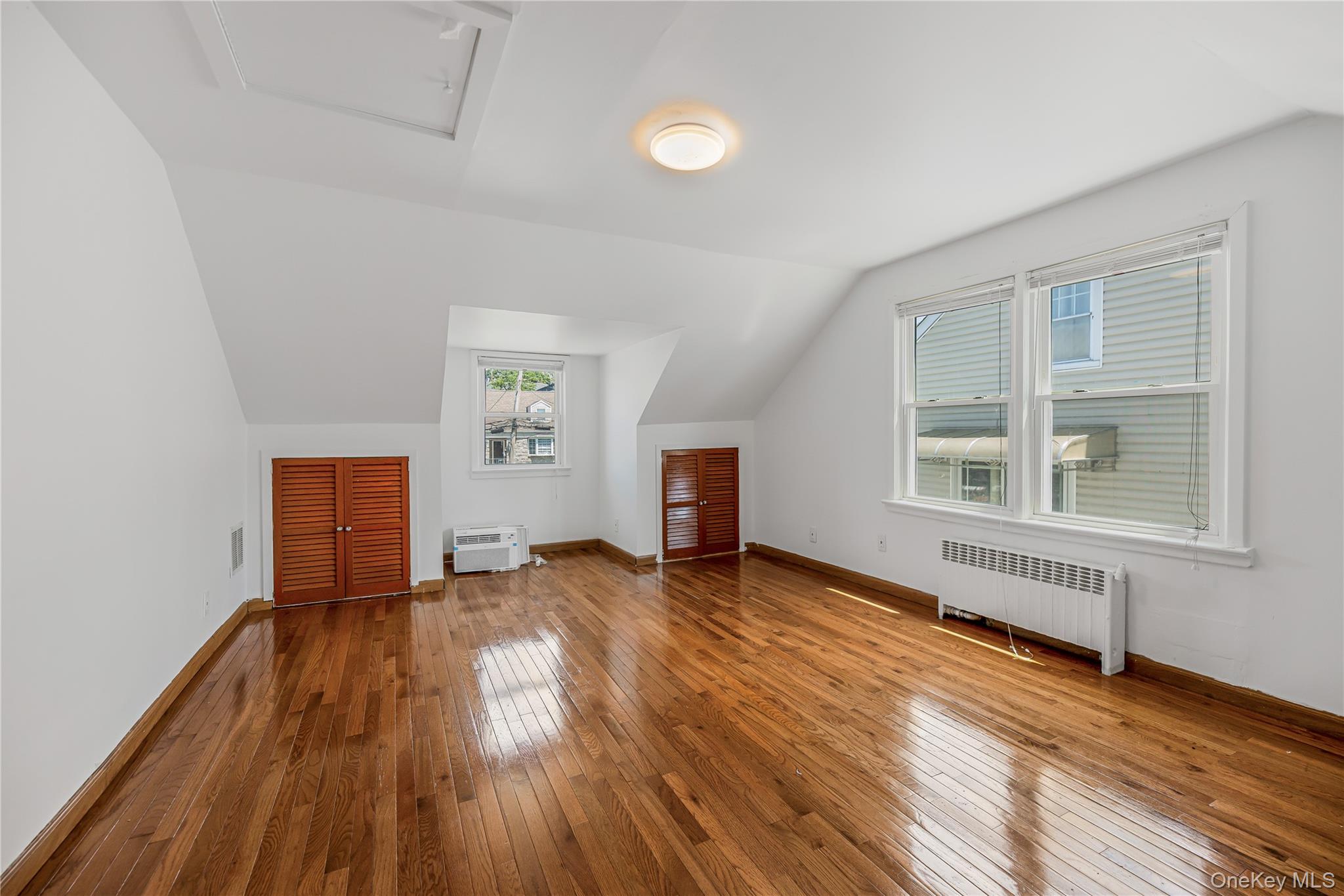 107 HAYWARD Street – For Sale photo 20