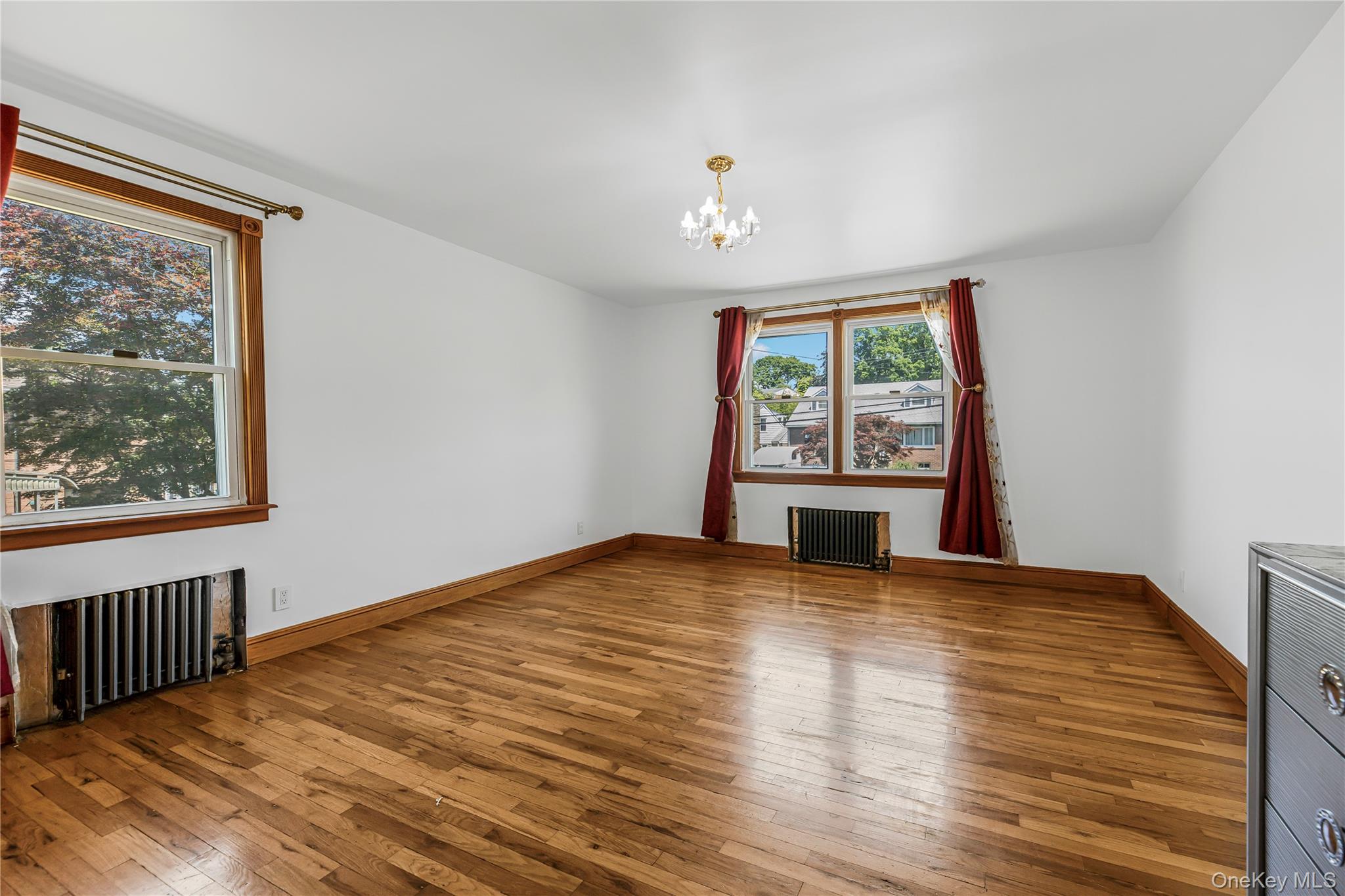 107 HAYWARD Street – For Sale photo 12