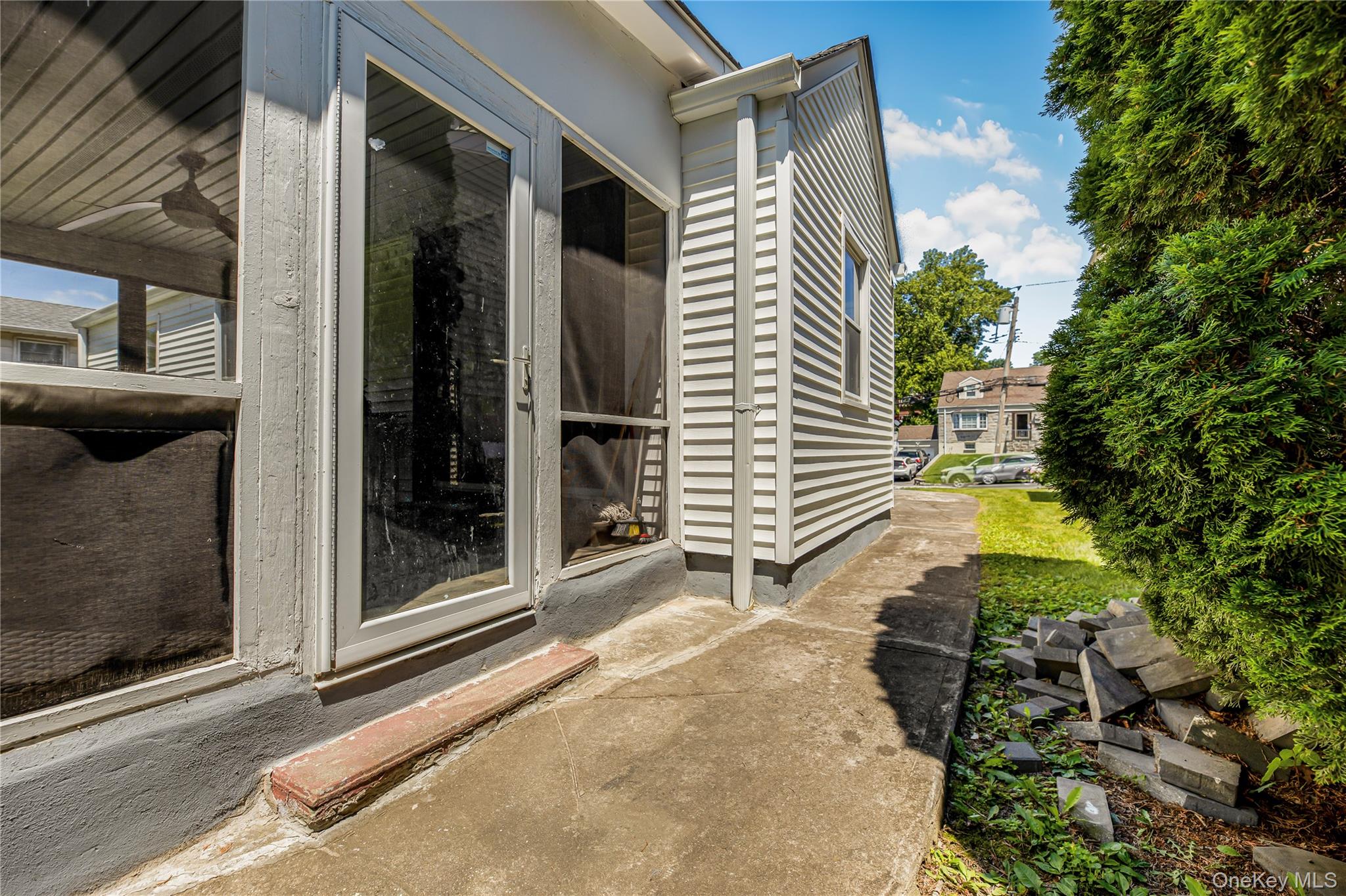 107 HAYWARD Street – For Sale photo 25