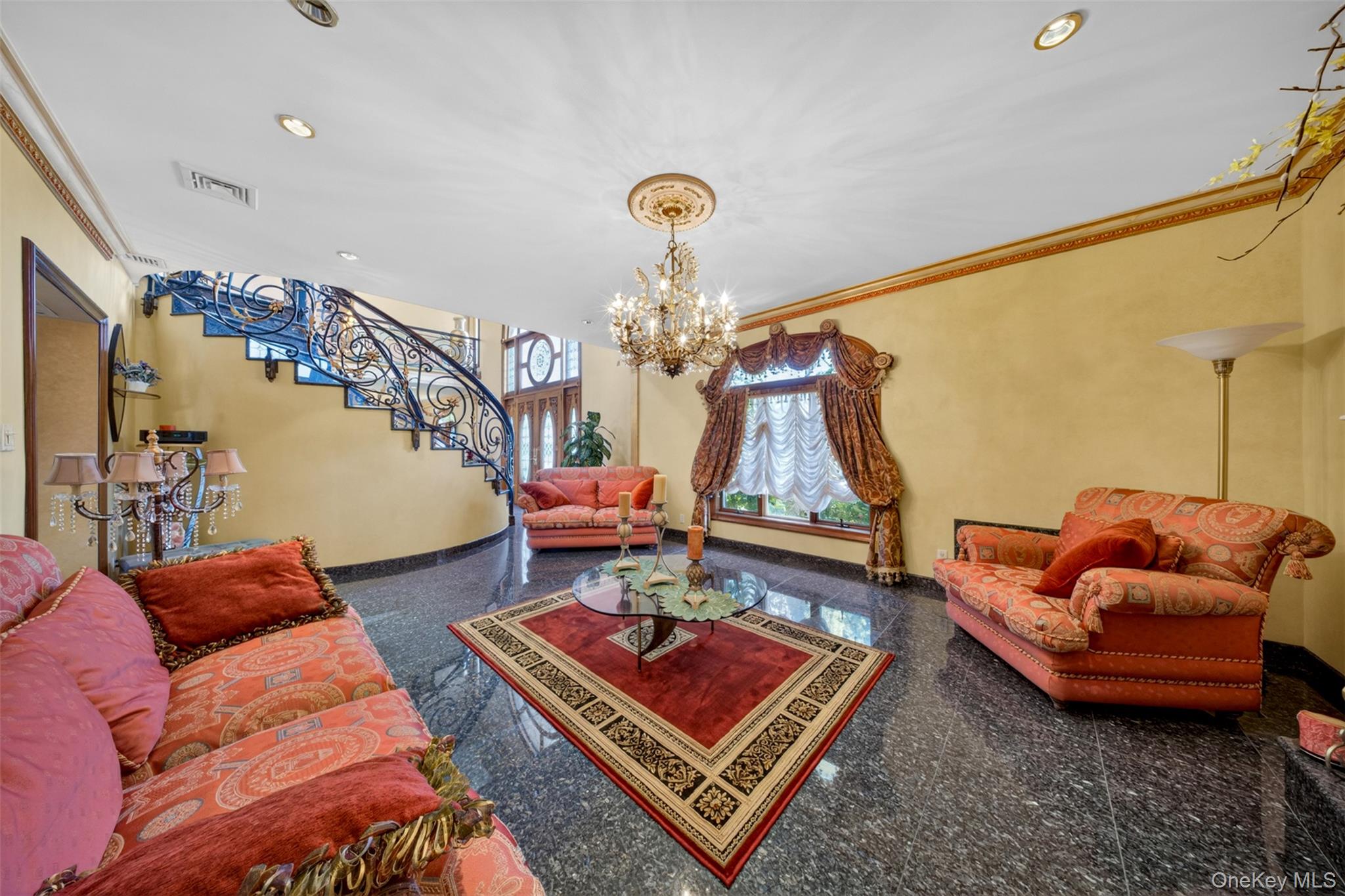 162-25 Cryders Lane – For Rent photo 6