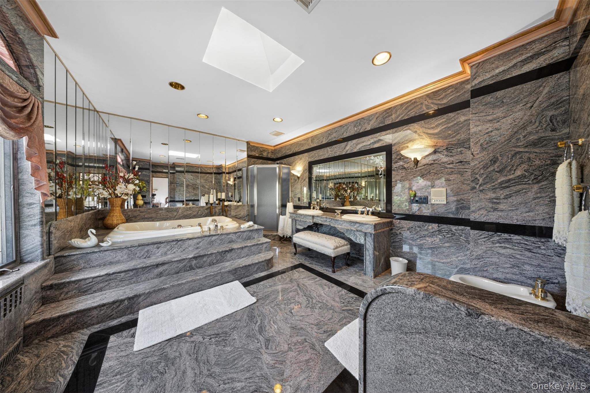 162-25 Cryders Lane – For Rent photo 26