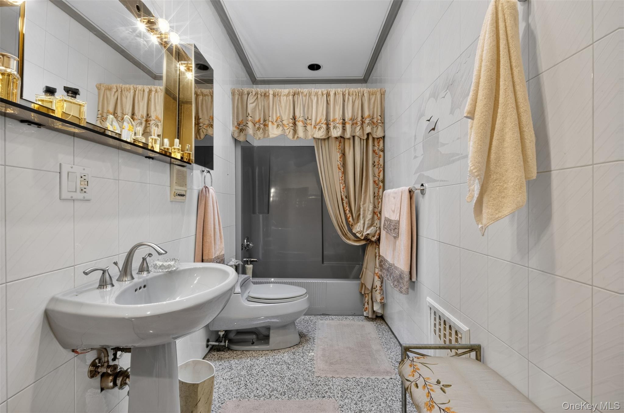 162-25 Cryders Lane – For Rent photo 29