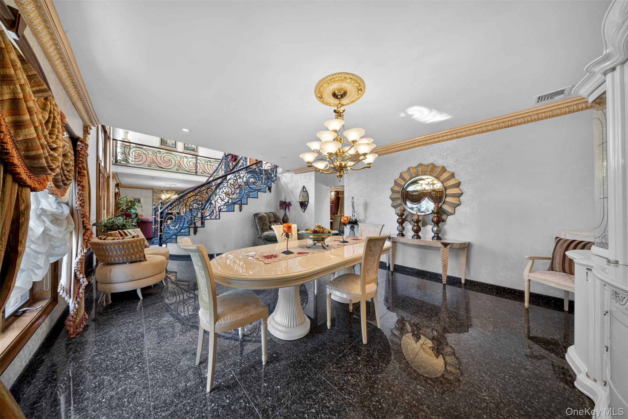 162-25 Cryders Lane – For Rent photo 10