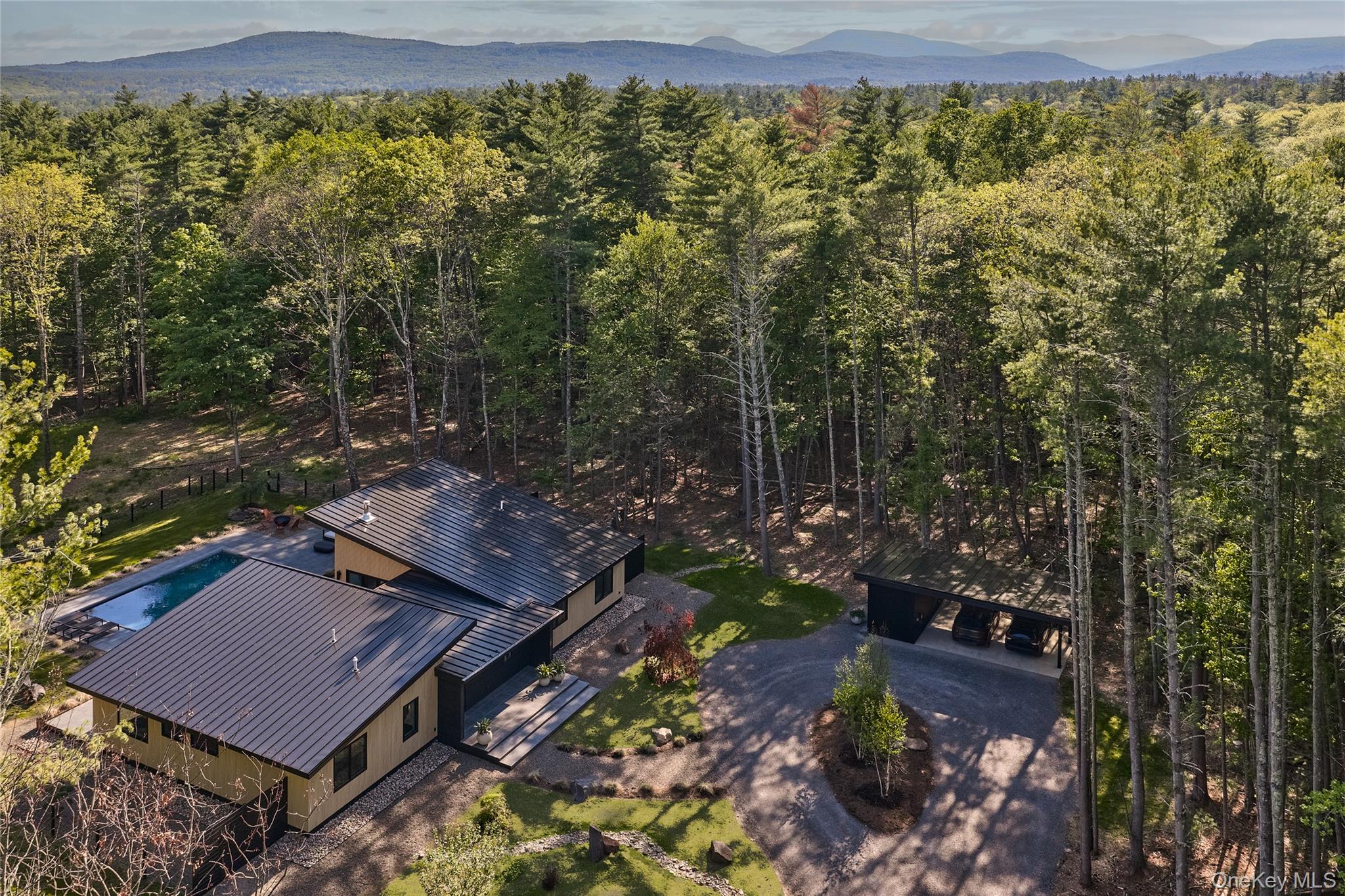 2 Stonecreek Road – For Sale photo 34