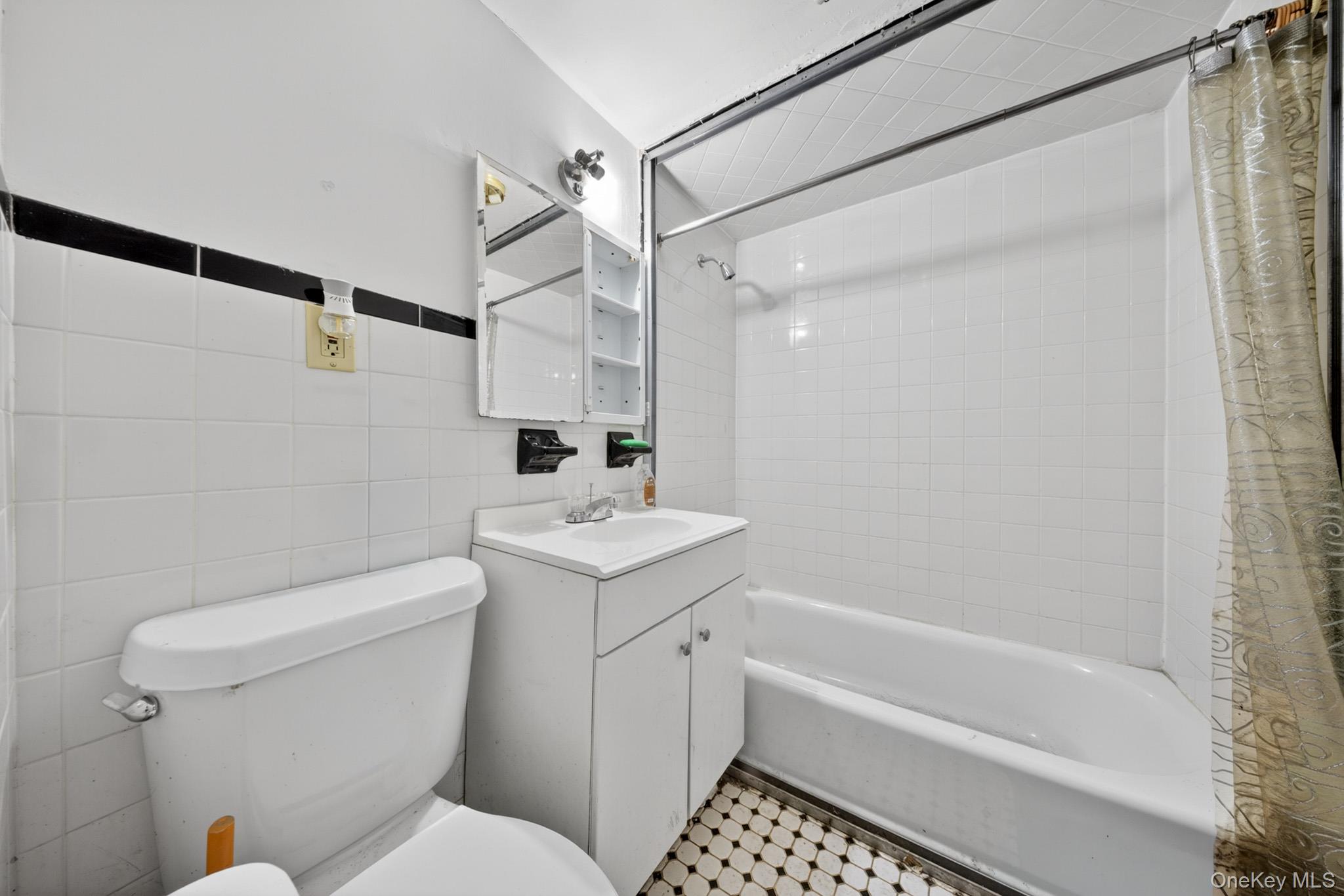76-14 69th Road – For Sale photo 24