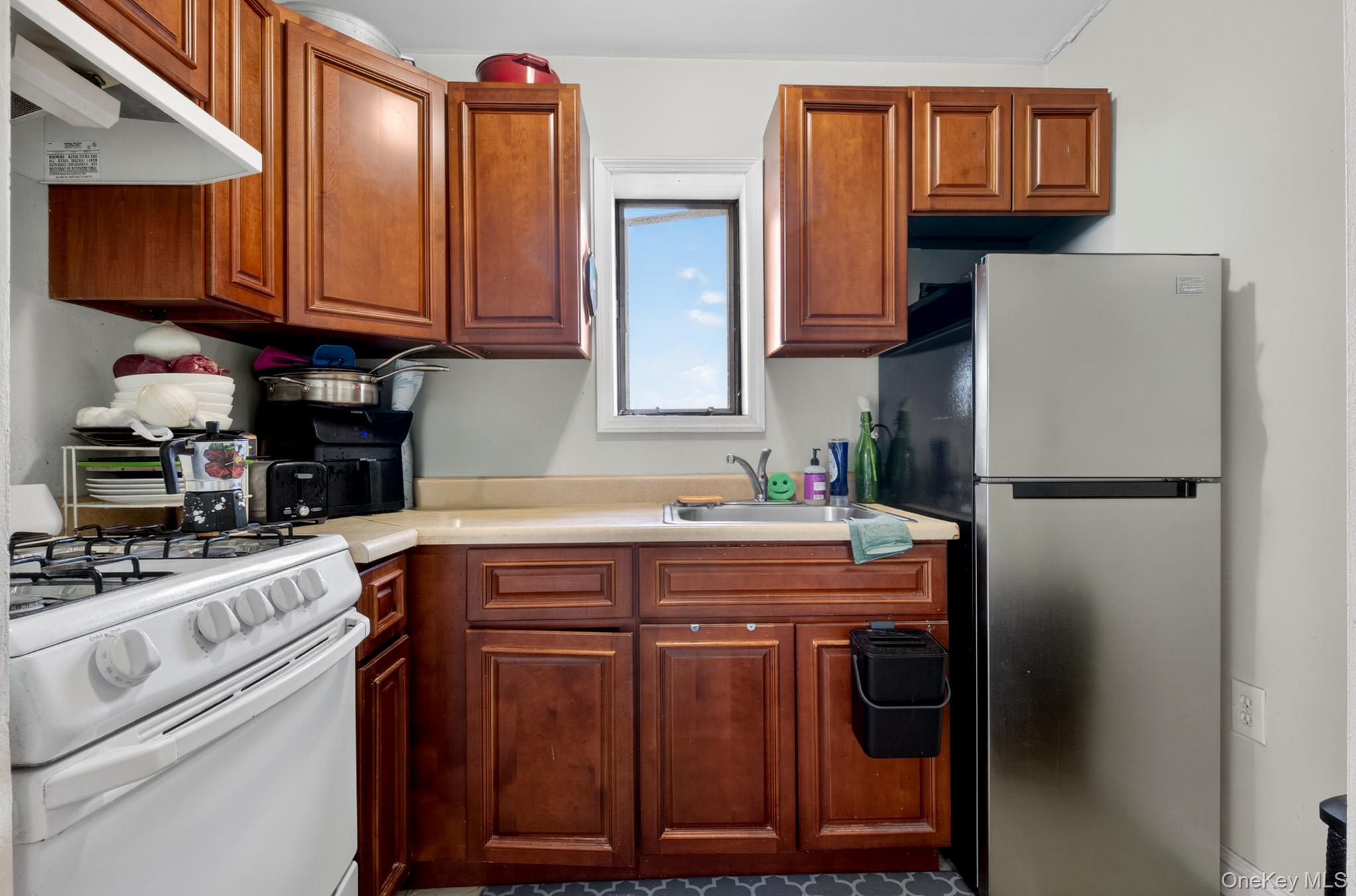76-14 69th Road – For Sale photo 11