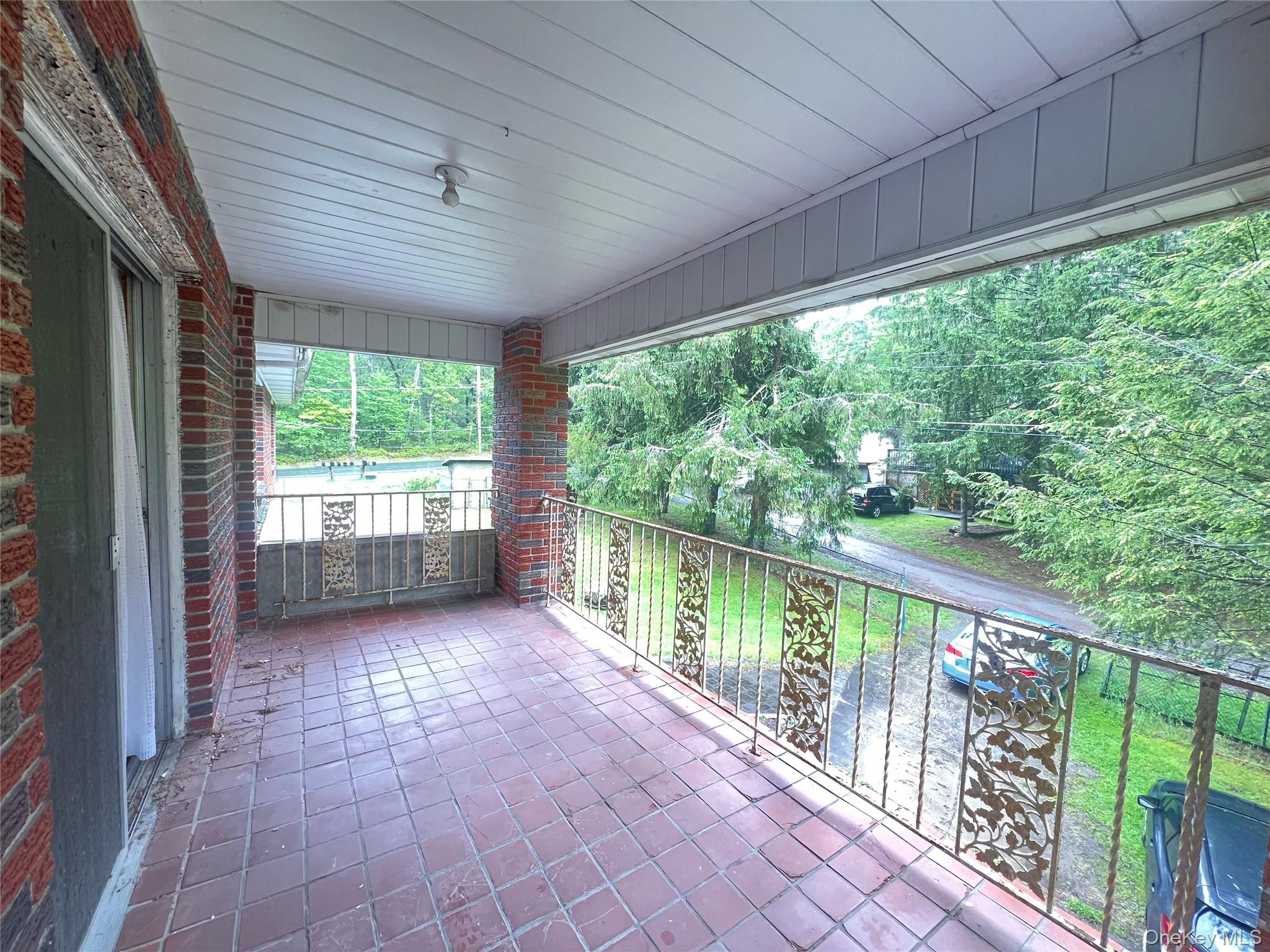 4 Beach Road, Unit 2nd floor