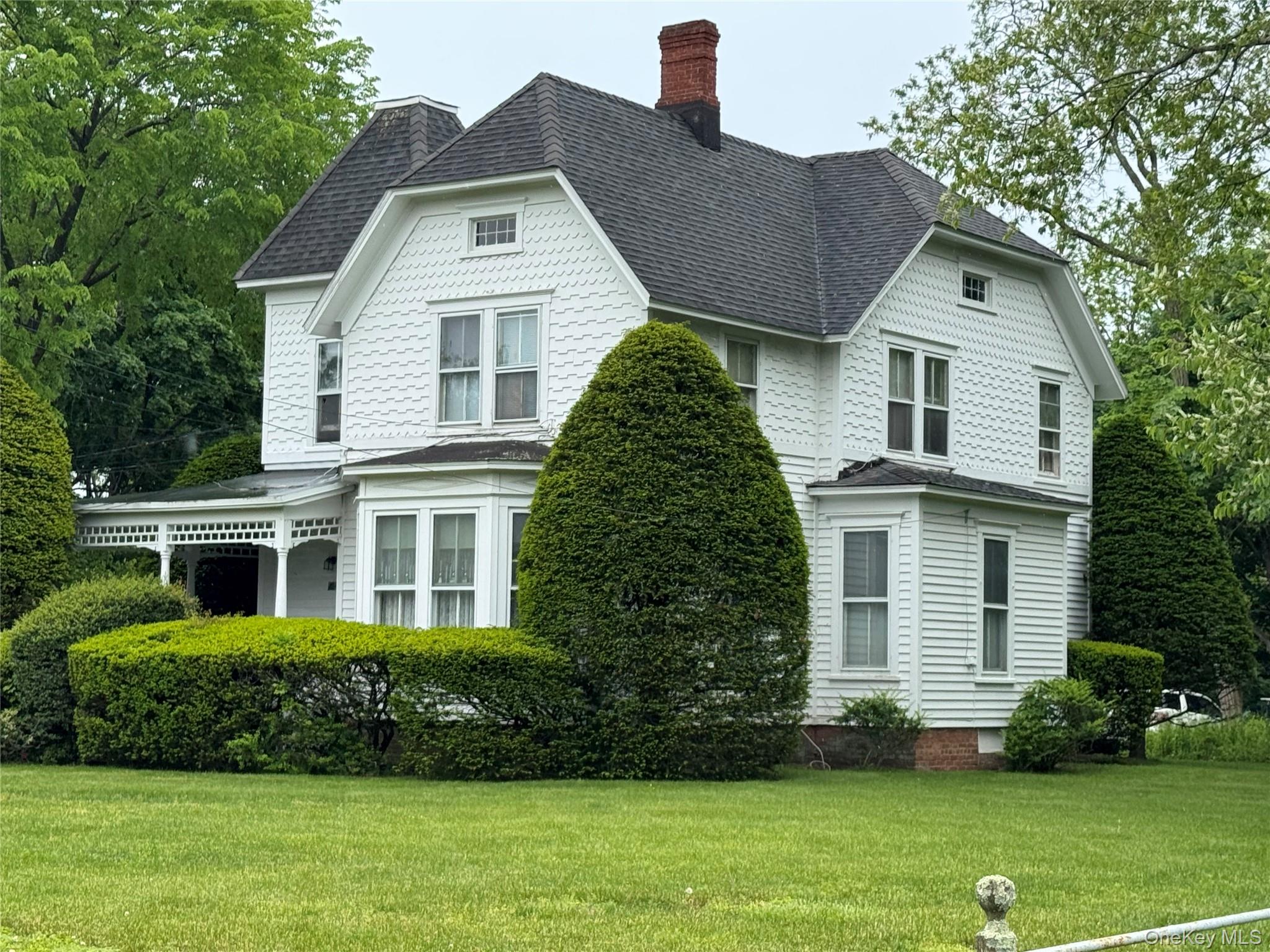 454 Main Street – For Sale