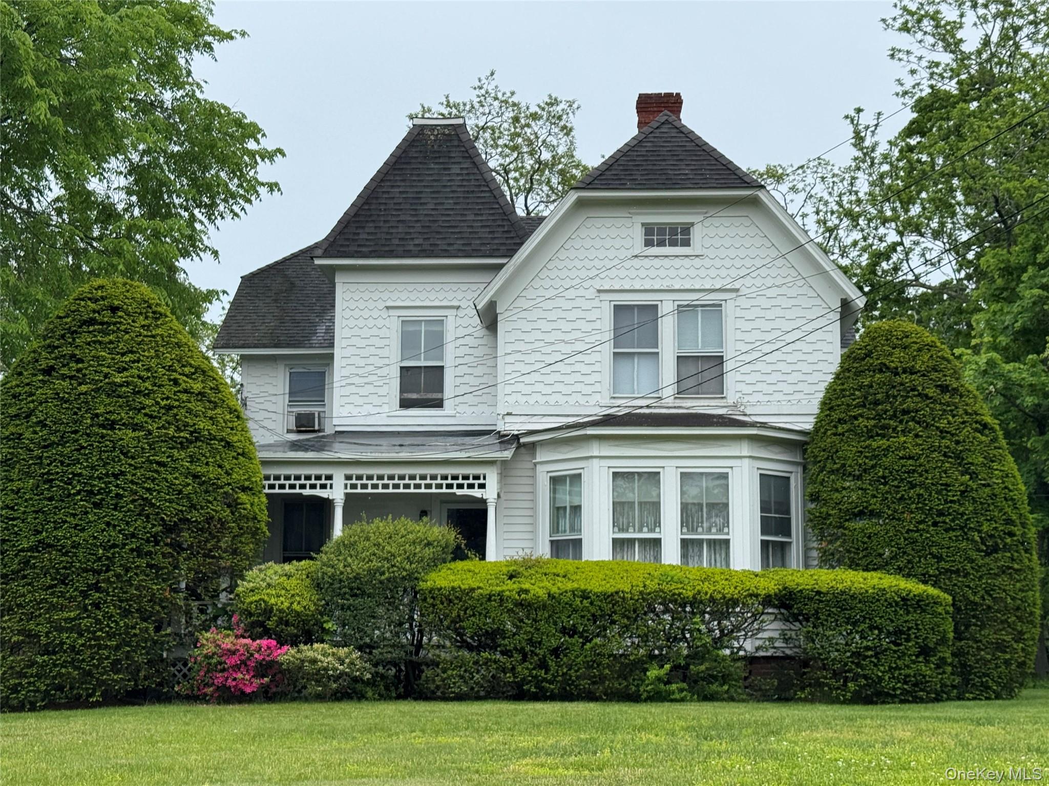 454 Main Street – For Sale photo 2
