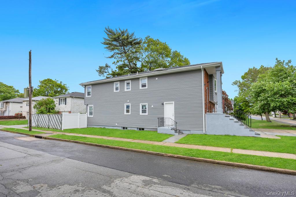 209 N Grove Street – For Sale photo 29