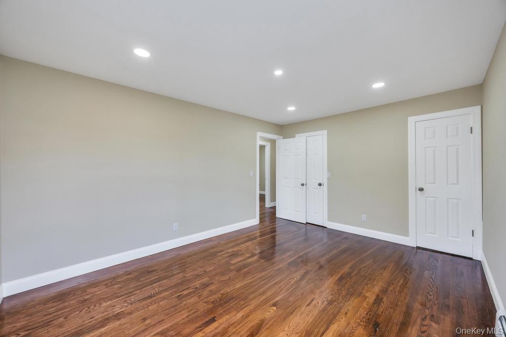 209 N Grove Street – For Sale photo 15