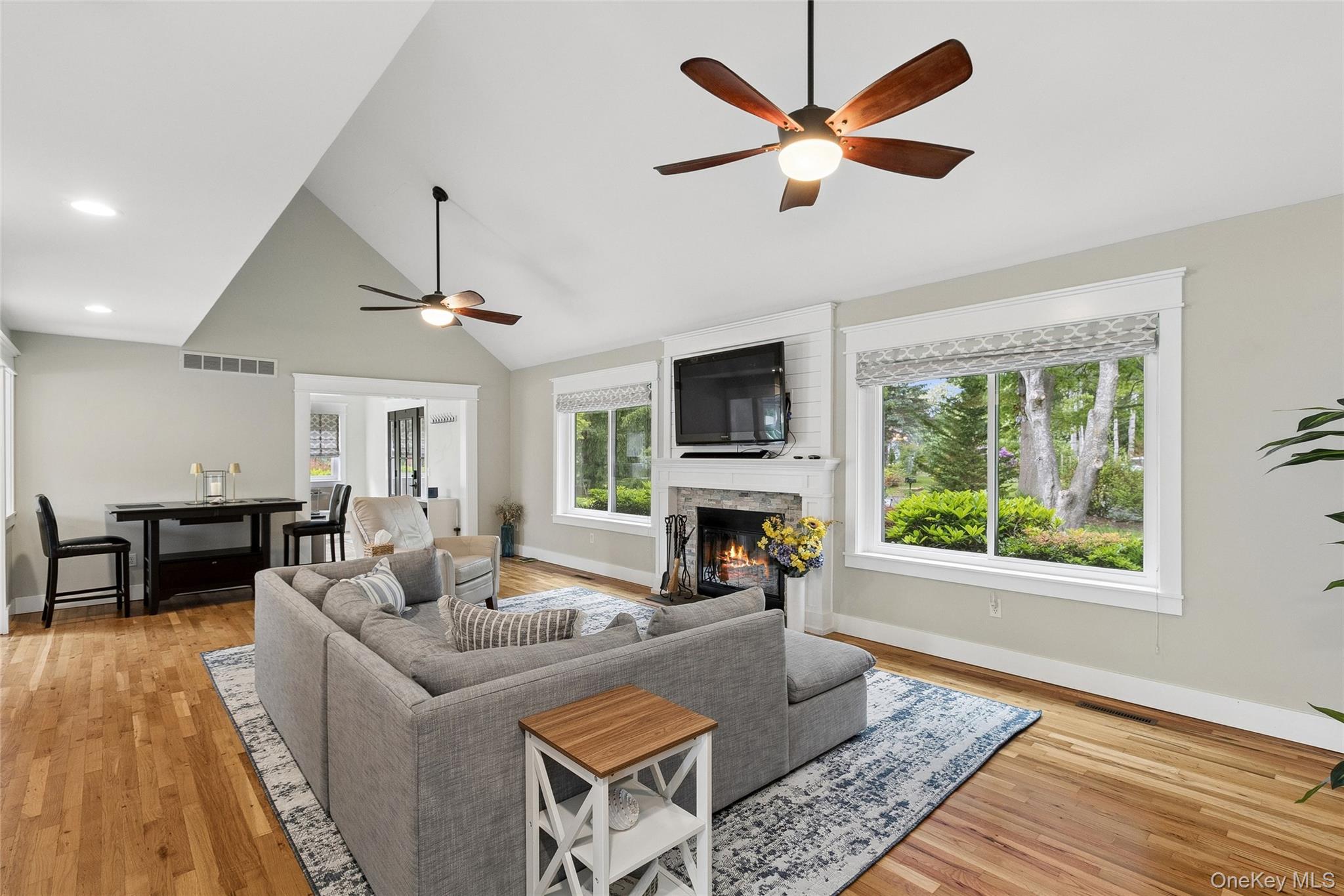 7 Eileen Circle – For Rent photo 4
