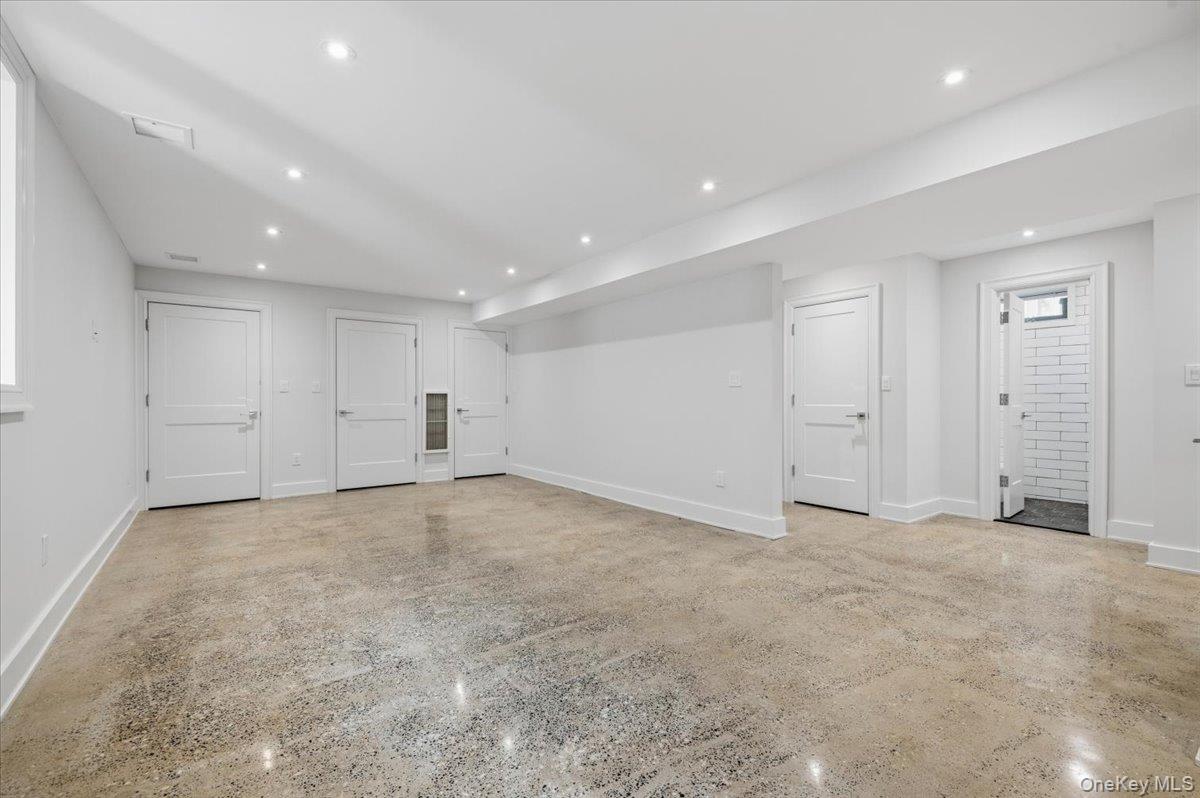 8 Sealy Drive – For Sale photo 30