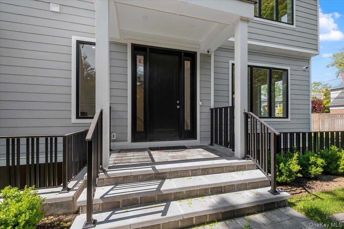 8 Sealy Drive – For Sale photo 3