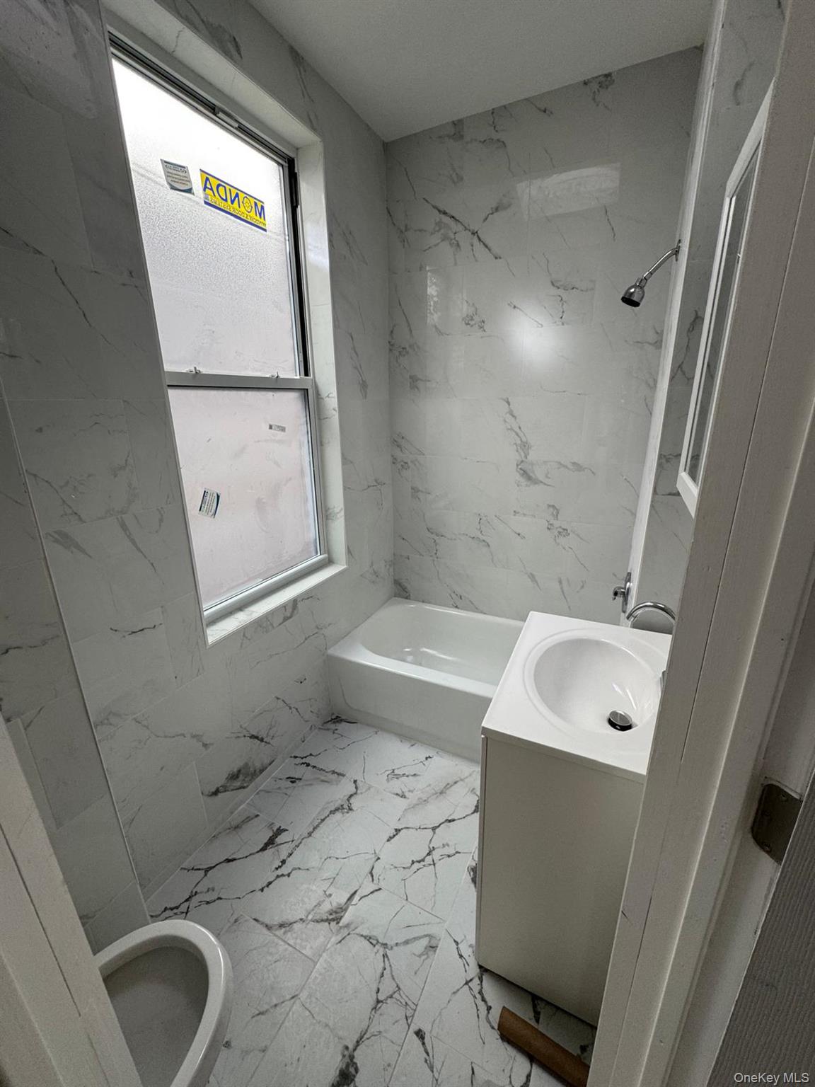 861 Castle Hill Avenue – For Rent photo 5