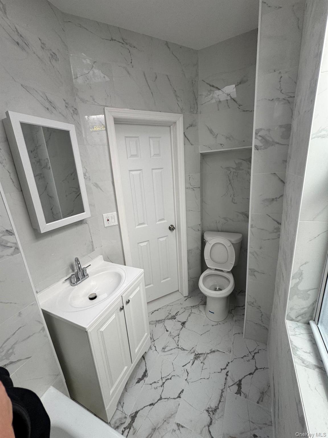 861 Castle Hill Avenue – For Rent photo 6