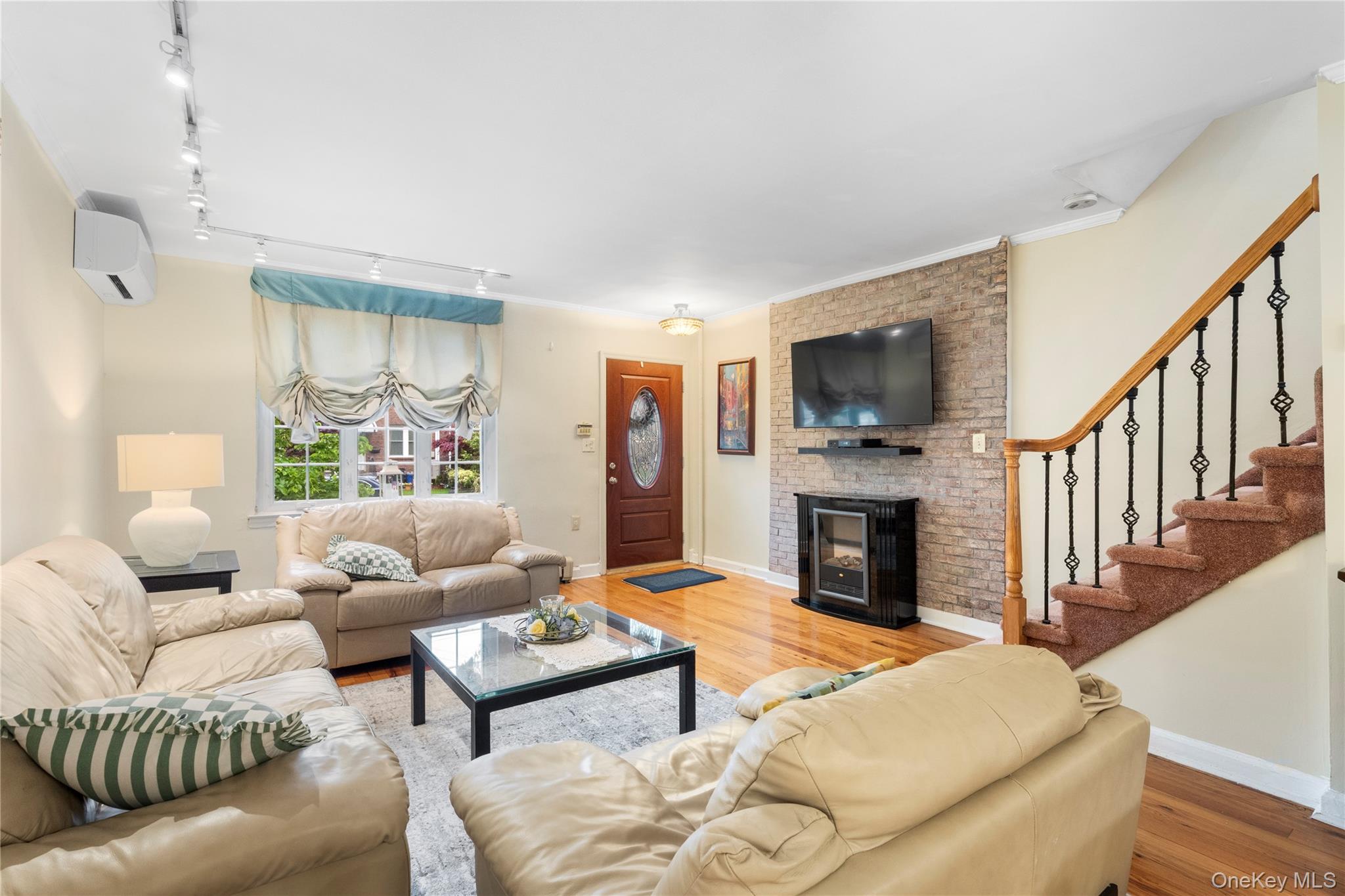 7-14 160th Street – For Sale photo 2