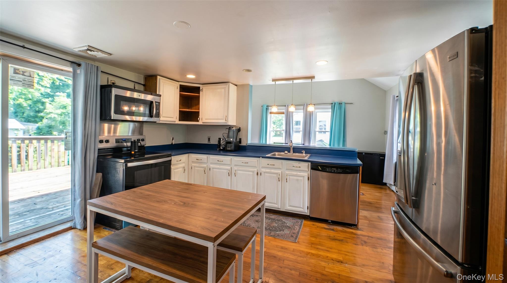 26 Crugers Avenue – For Sale photo 4