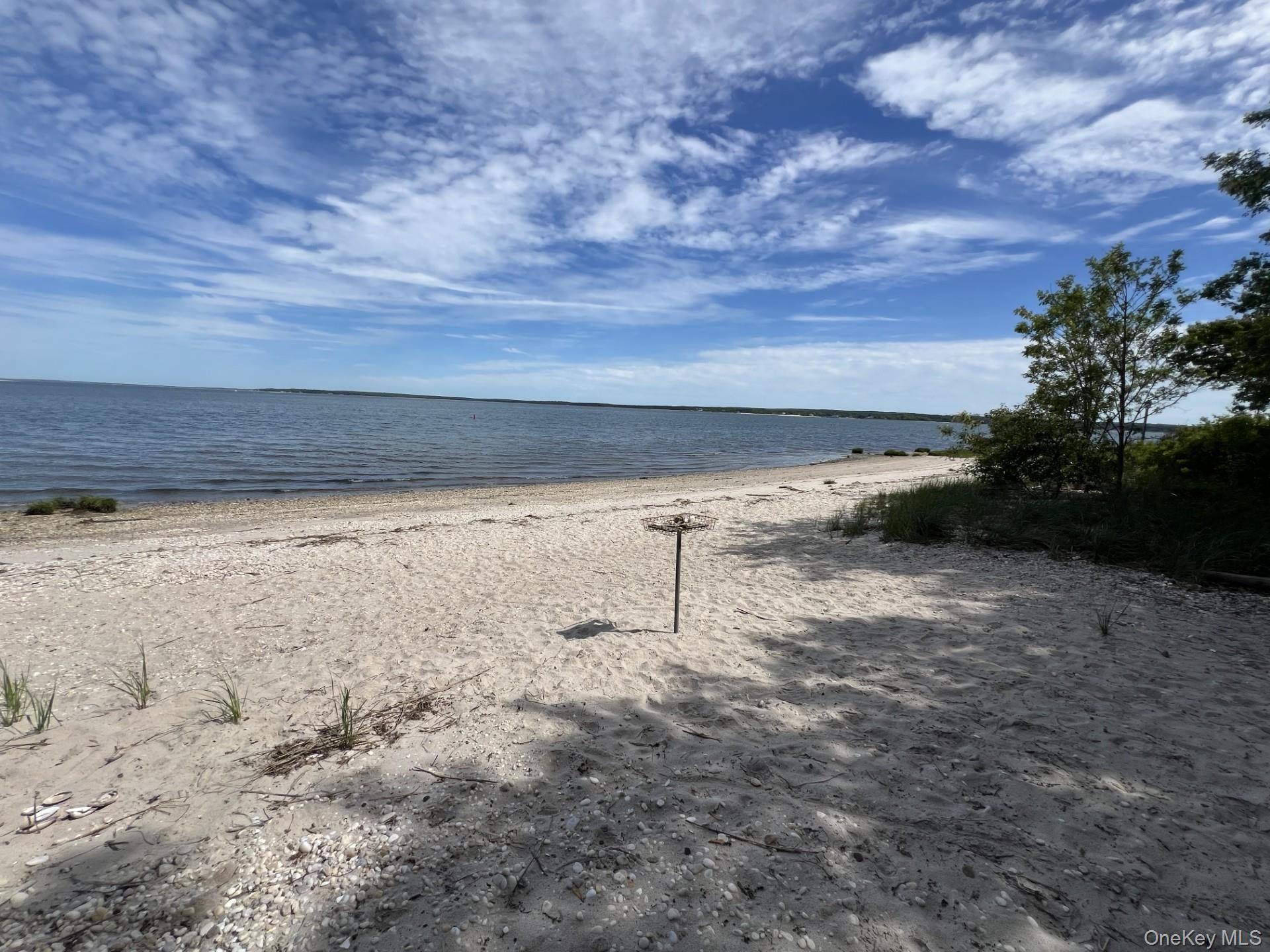 83 Beach Road – For Sale photo 21