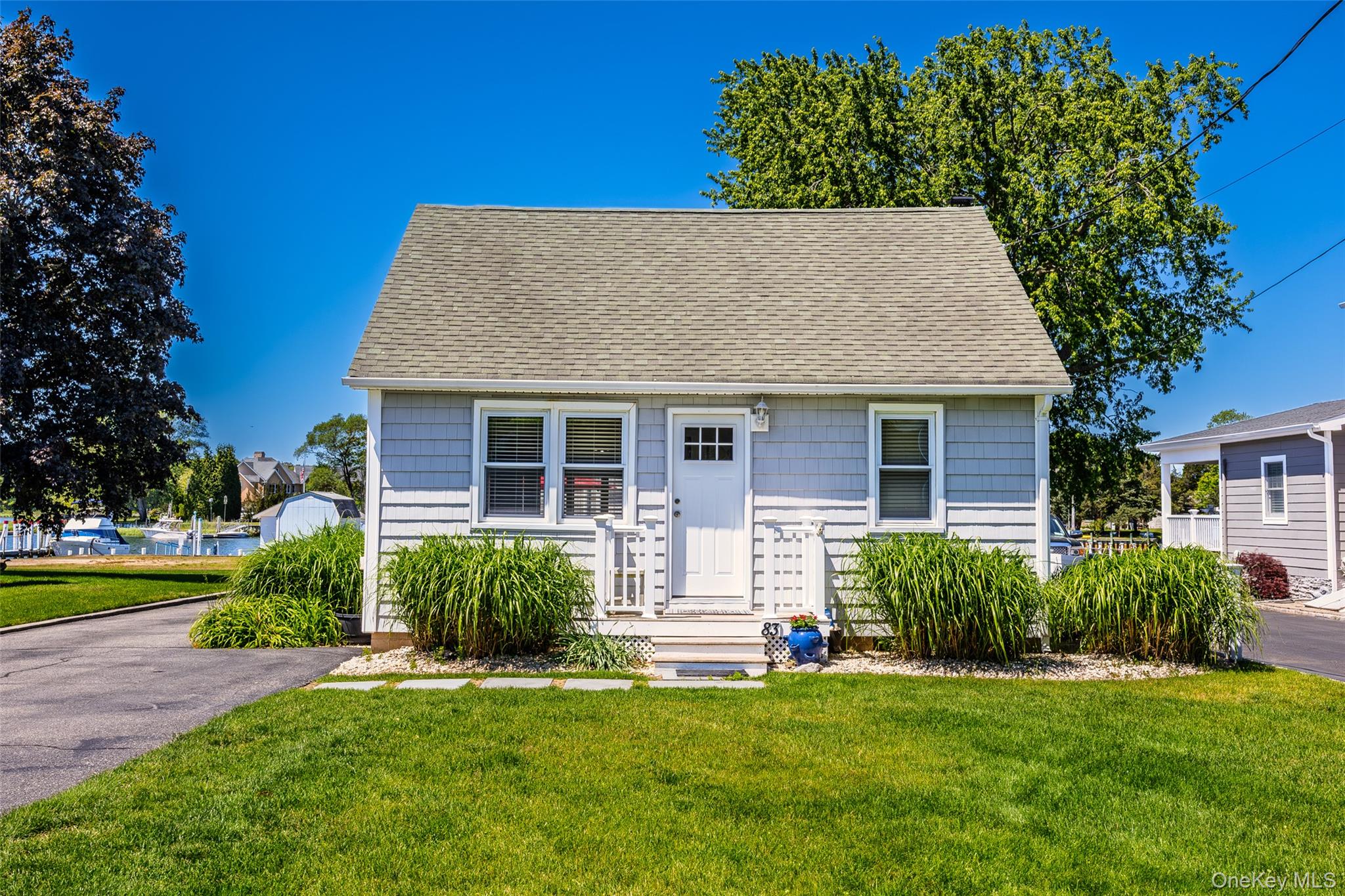 83 Beach Road – For Sale
