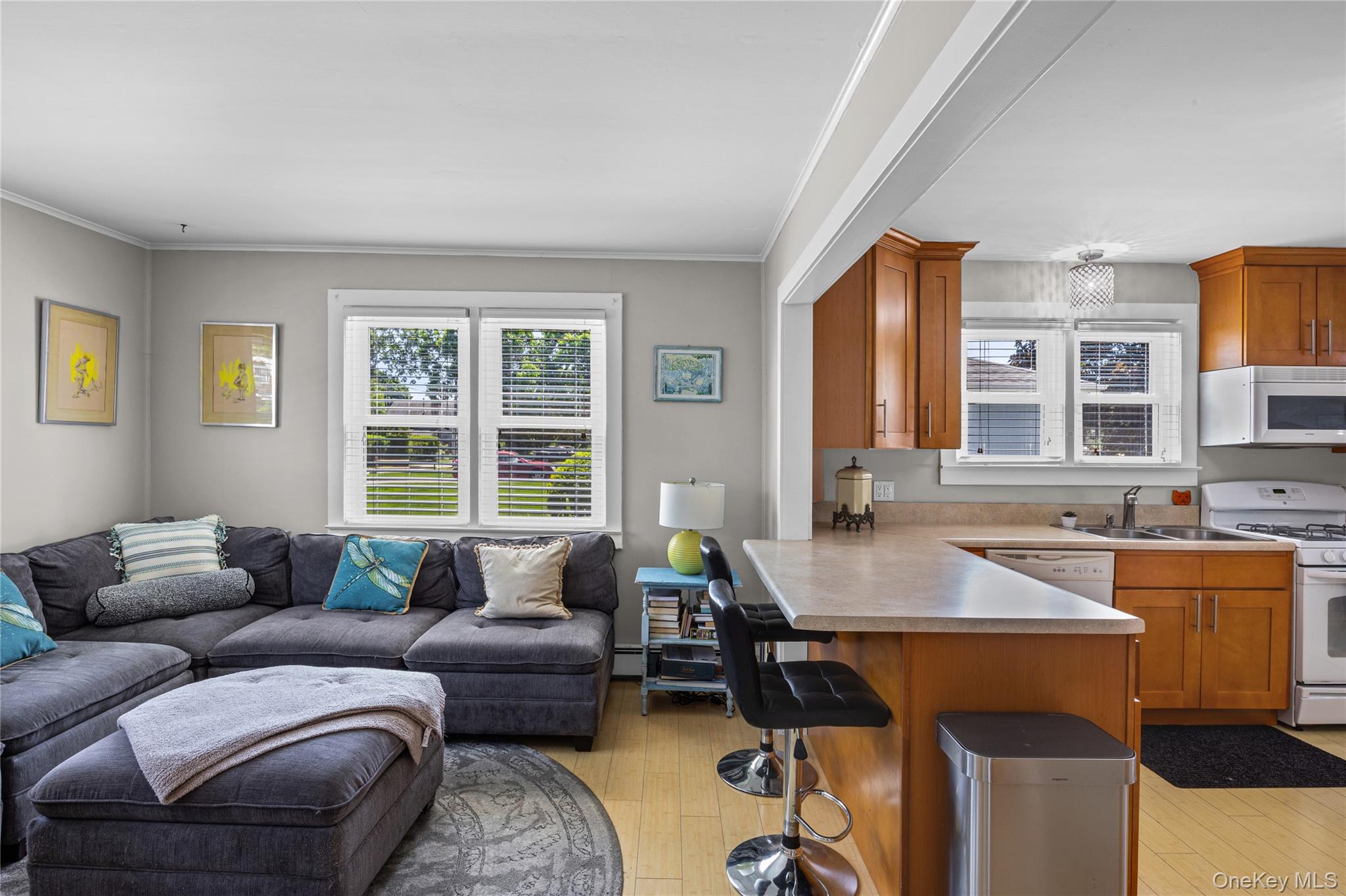 83 Beach Road – For Sale photo 7