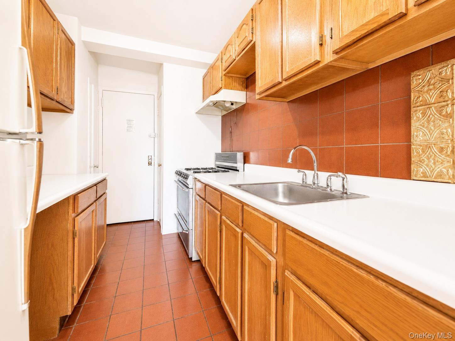 4 Fordham Hill Oval, Unit 14G photo 7