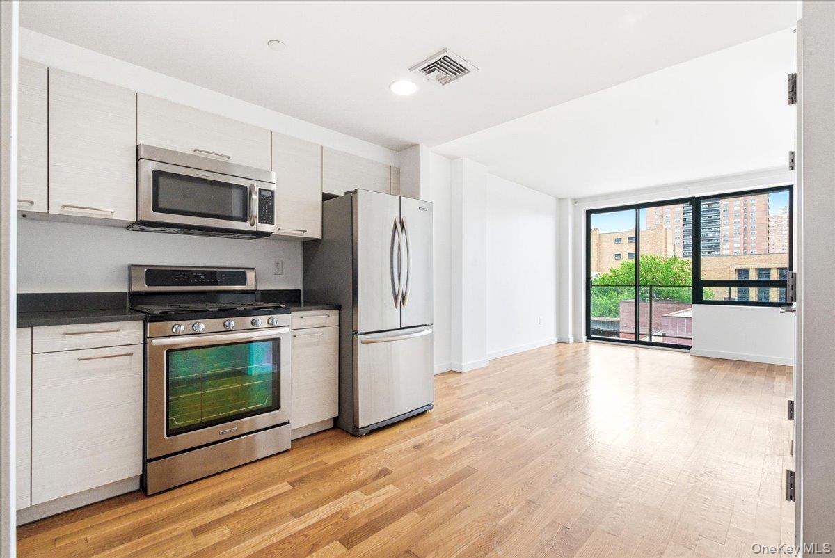 106-20 70th Avenue, Unit 4B photo 6
