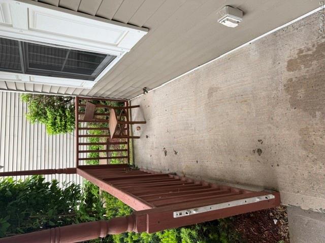 212 Hillside Lane – For Sale photo 3