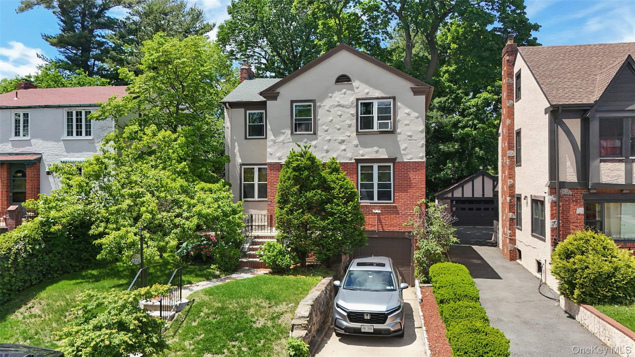 156 Forster Avenue – For Sale photo 2