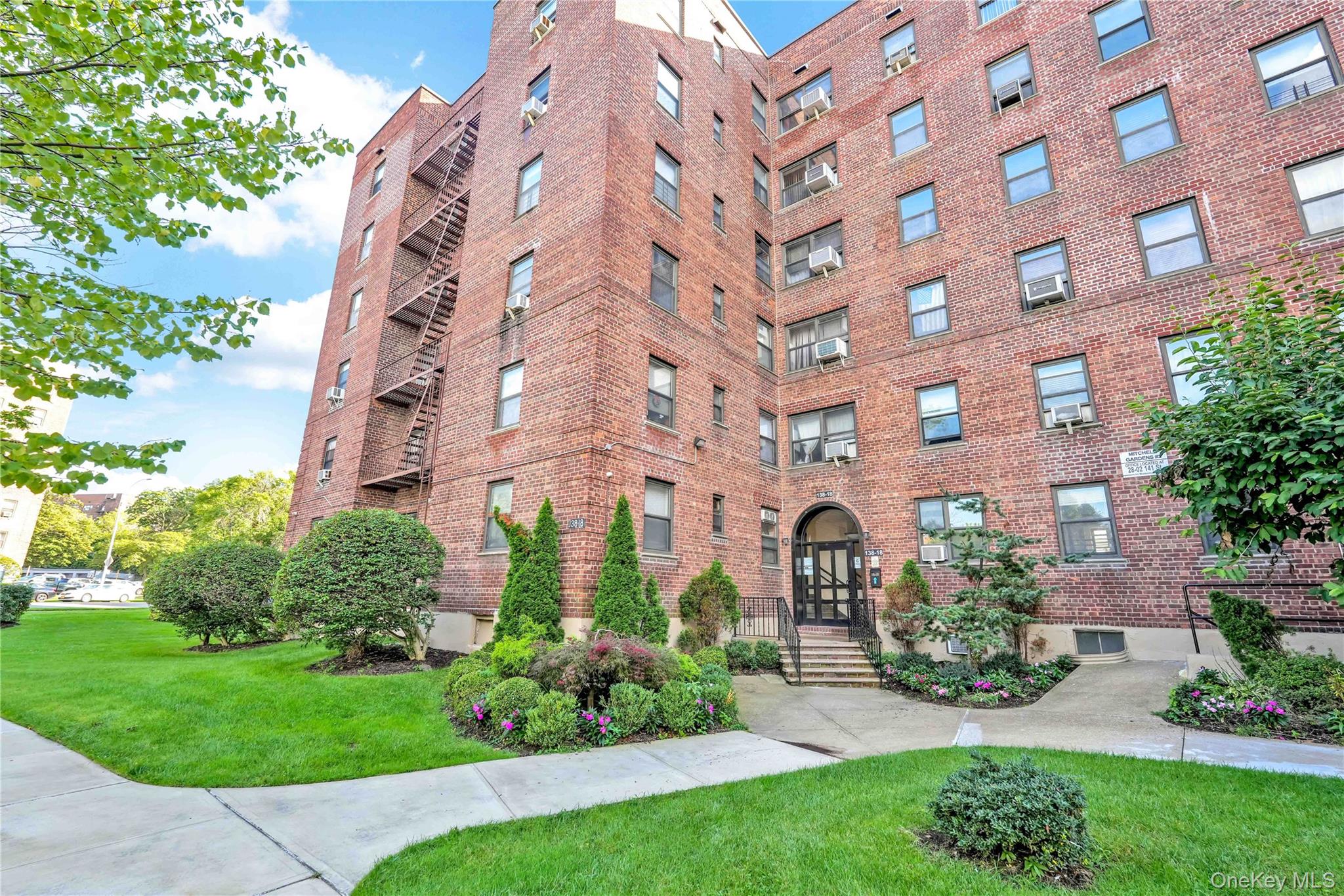 138-12 28th Road, Unit 1F photo 7