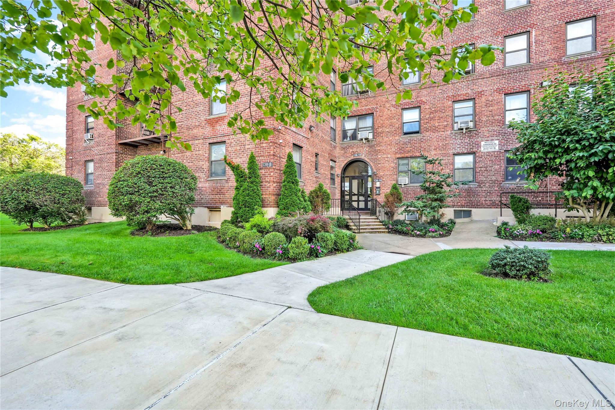 138-12 28th Road, Unit 1F photo 8