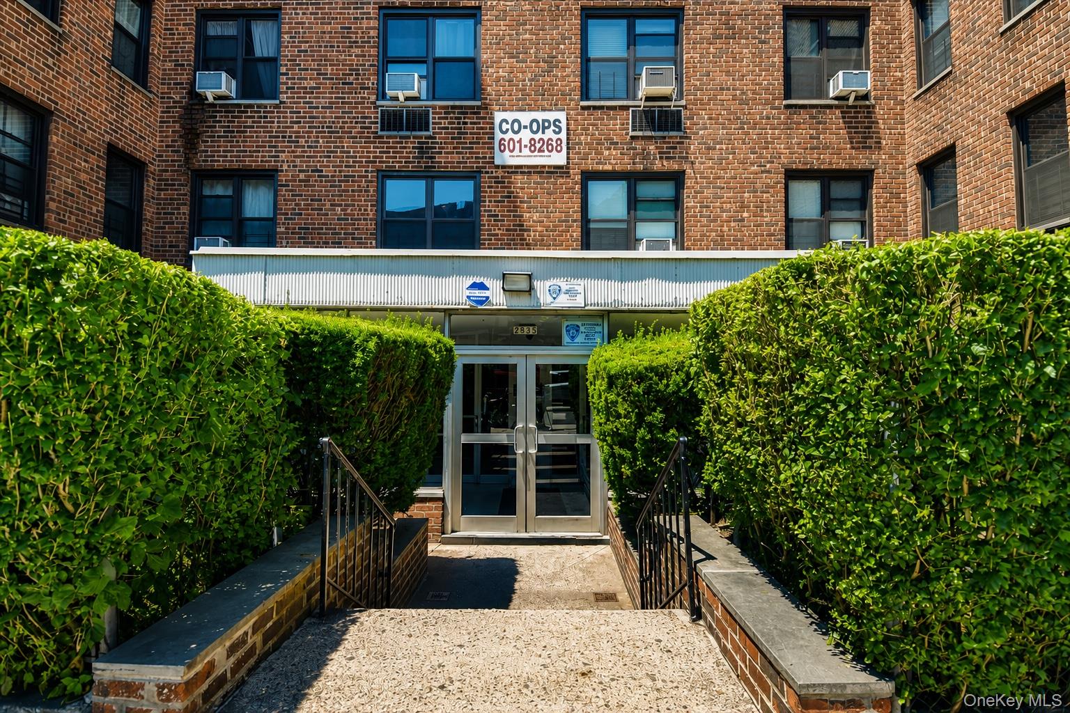 2835 Webb Avenue, Unit 4B photo 11
