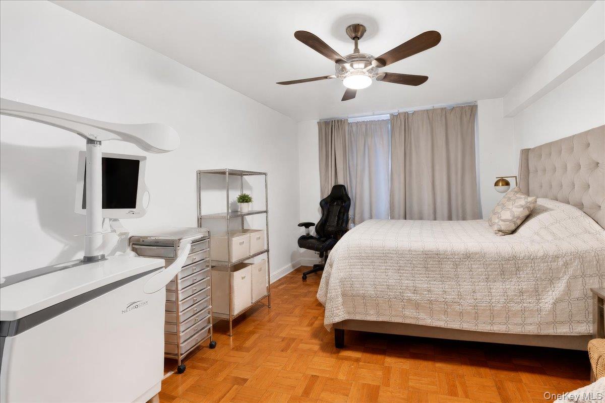 2835 Webb Avenue, Unit 4B photo 3