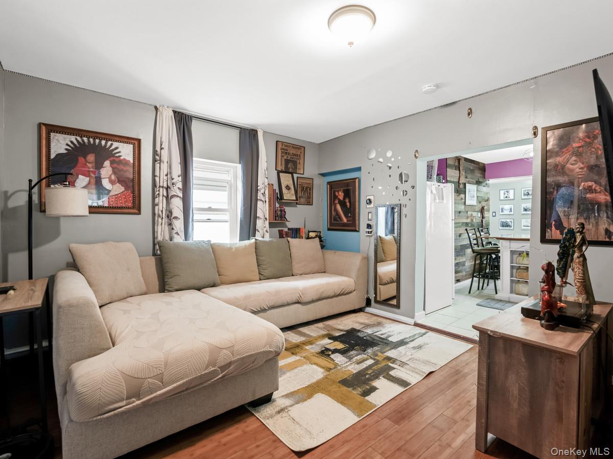 218-12 141st Road – For Sale photo 3
