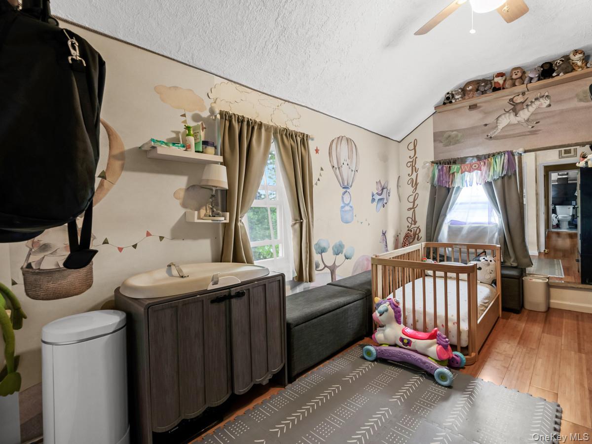 218-12 141st Road – For Sale photo 10