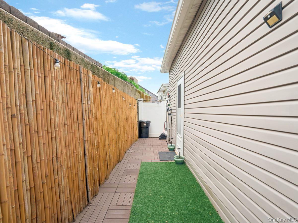 218-12 141st Road – For Sale photo 14