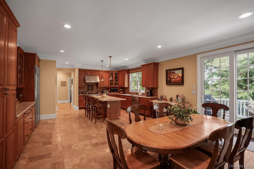 899 Harbor View Road – For Sale photo 9