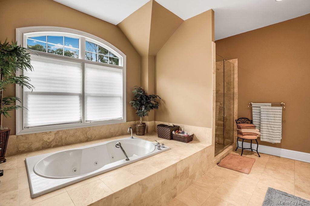899 Harbor View Road – For Sale photo 14