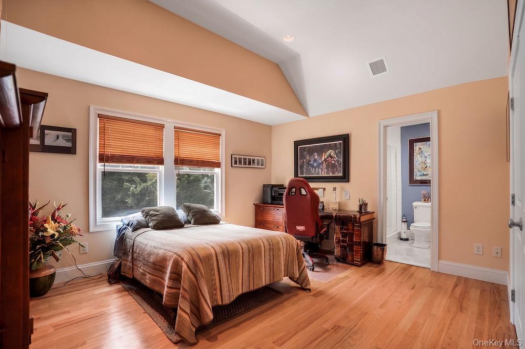 899 Harbor View Road – For Sale photo 18