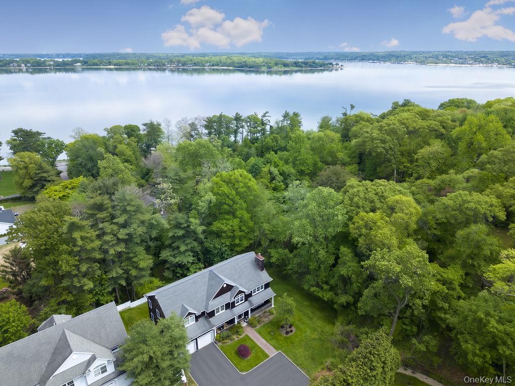 899 Harbor View Road – For Sale photo 2