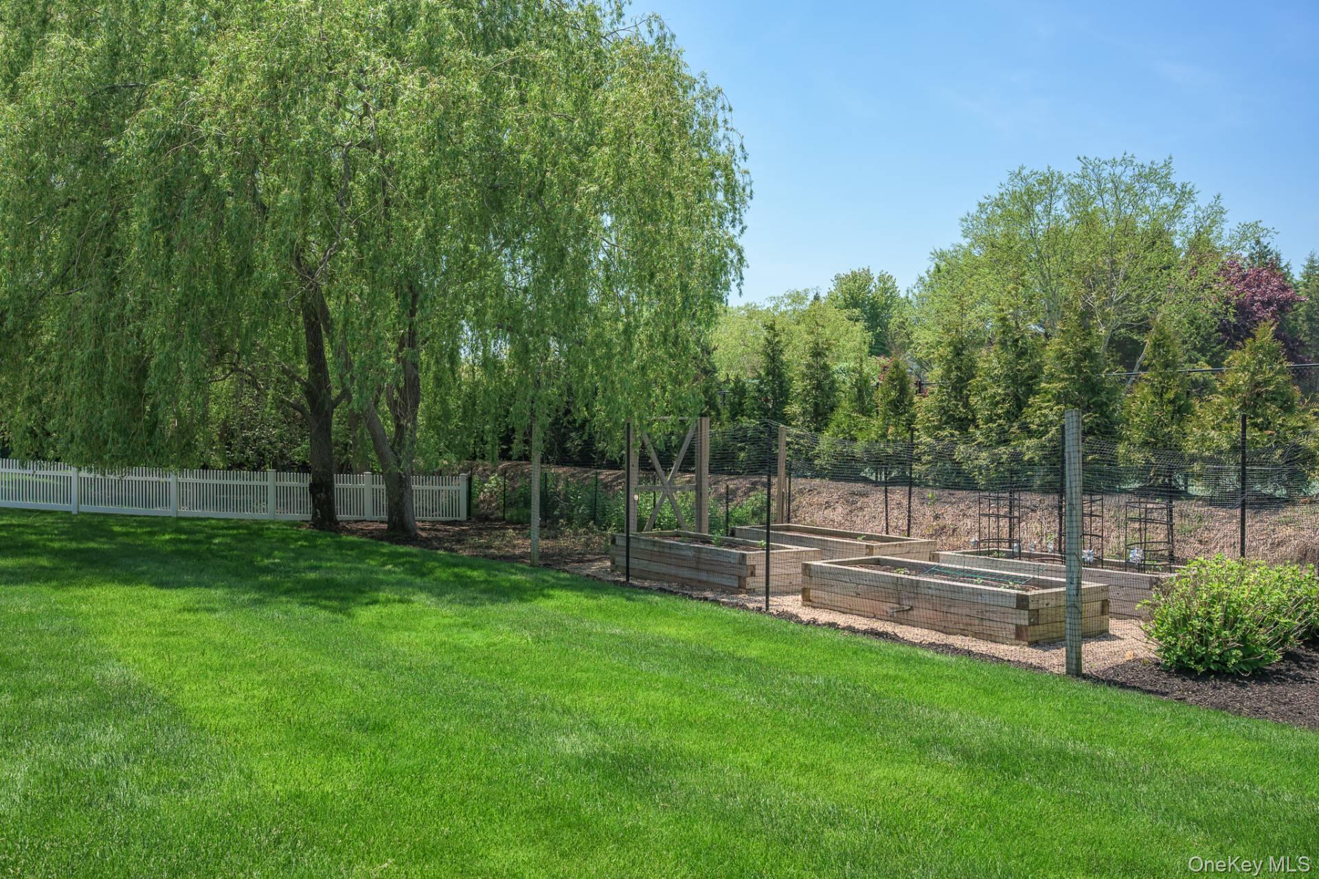 39 Aberdeen Lane – For Sale photo 32
