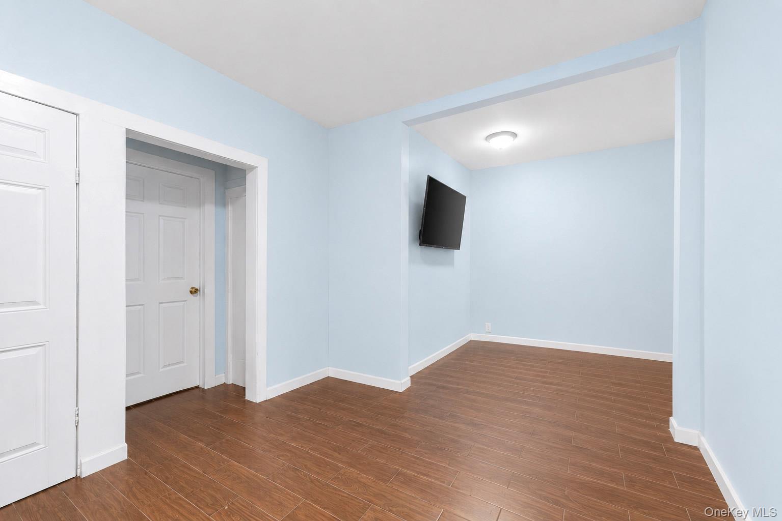 4733 Carpenter Avenue – For Sale photo 9