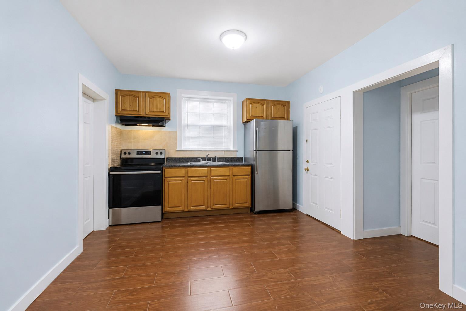 4733 Carpenter Avenue – For Sale photo 11