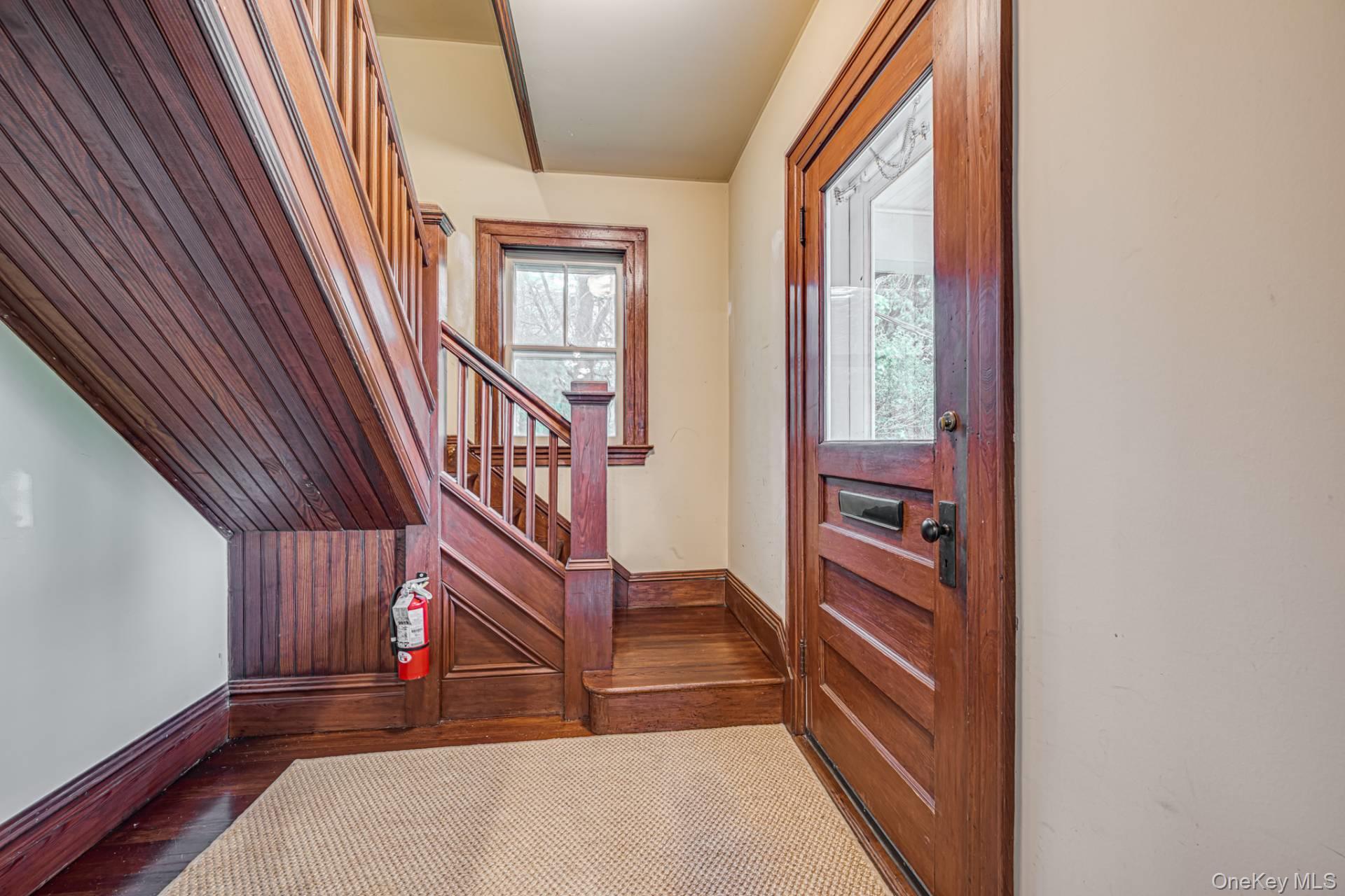 20 Sanford Place – For Rent photo 2