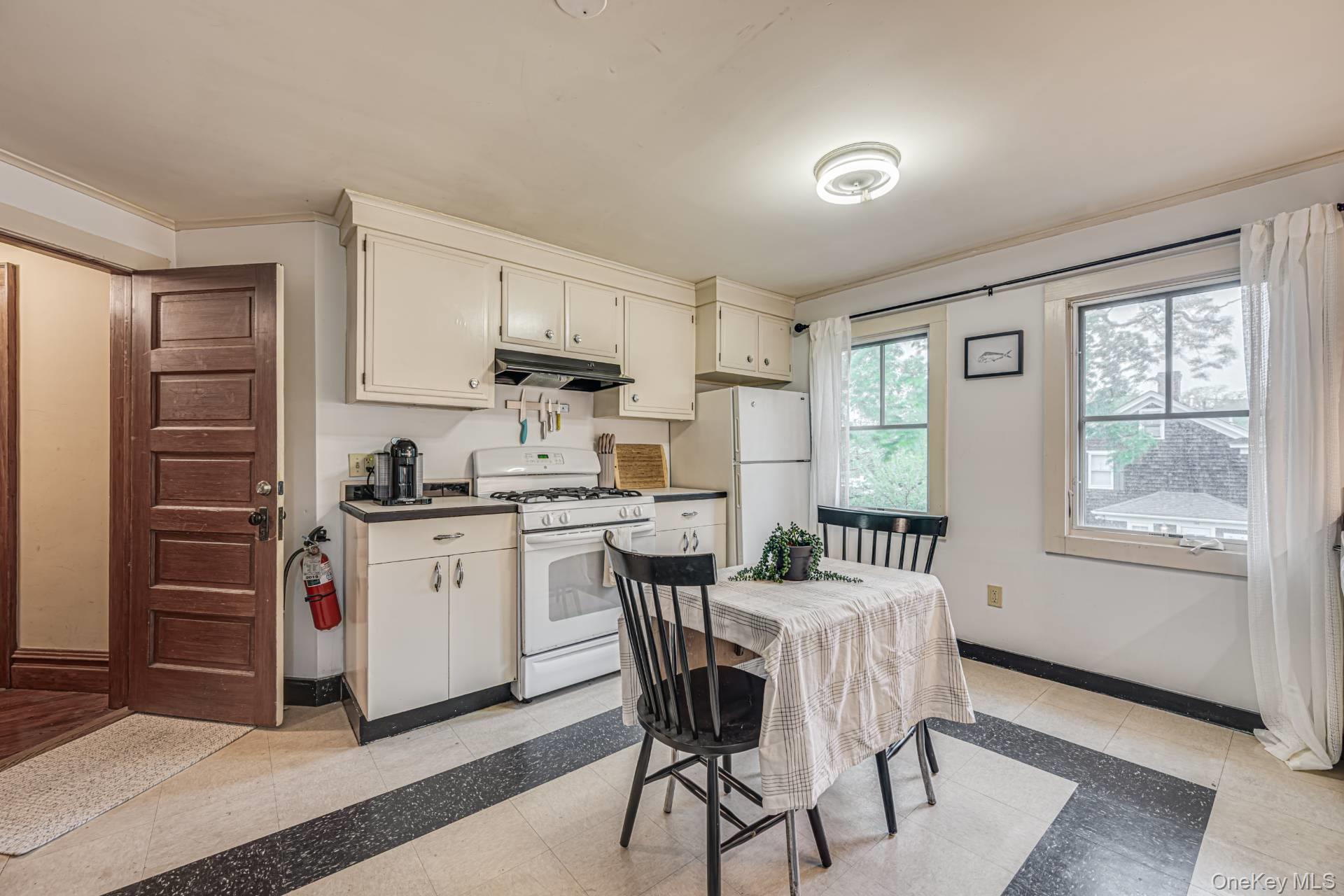 20 Sanford Place – For Rent photo 4