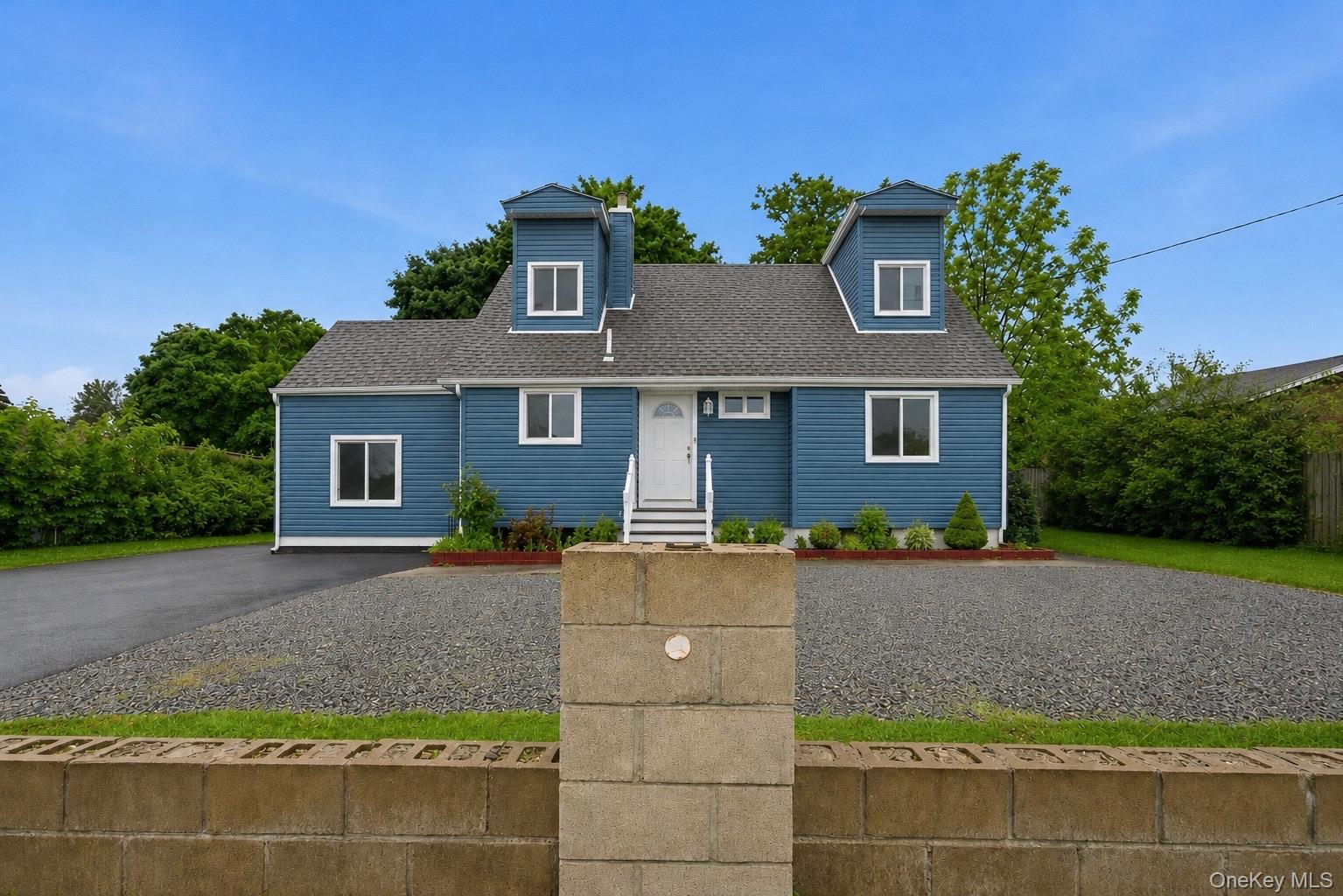 332 Crooked Hill Road – For Sale