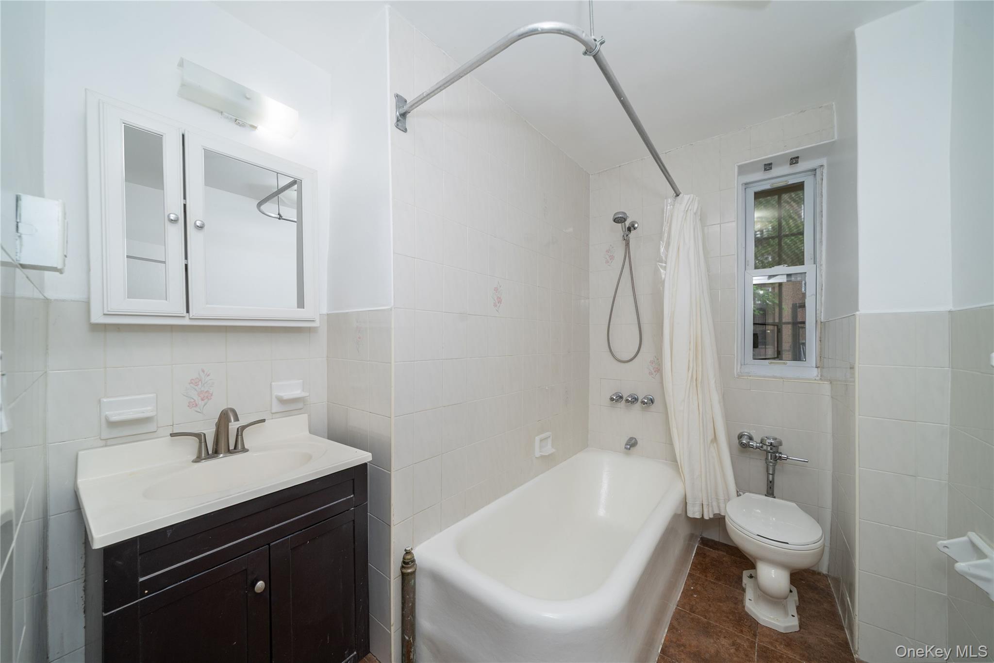 45 Pondfield Road W, Unit 1G photo 15